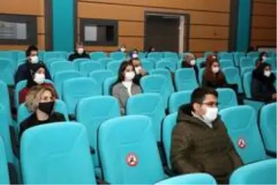 'Ülkemizin geleceğine rehberlik ediyorsunuz' 'Ülkemizin geleceğine rehberlik ediyorsunuz'
