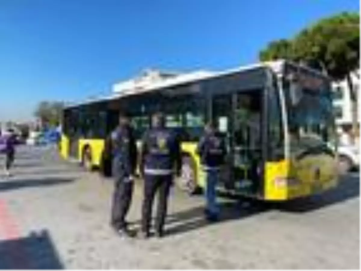 Üsküdar'da toplu taşıma araçlarına koronavirüs denetimi