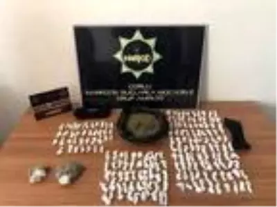 Uyuşturucular baca deliği ve çamaşır makinesinde bulundu Uyuşturucular baca deliği ve çamaşır makinesinde bulundu