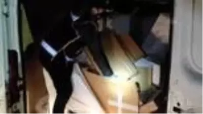 750 bin adet dolu makaron yakalandı 750 bin adet dolu makaron yakalandı