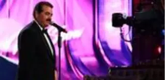İbrahim Tatlıses: 9 yıl sonra ekranlara dönen İbo Show'un bu haftaki konukları belli oldu İbrahim Tatlıses: 9 yıl sonra ekranlara dönen İbo Show'un bu haftaki konukları belli oldu