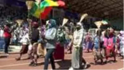 ADDİS ABABA - Etiyopya'da ordunun Tigray'da ayrılıkçılarla savaşına destek için geçit töreni yapıldı ADDİS ABABA - Etiyopya'da ordunun Tigray'da ayrılıkçılarla savaşına destek için geçit töreni yapıldı