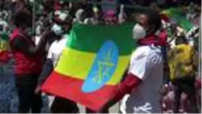 ADDİS ABABA - Etiyopya'da ordunun Tigray'da ayrılıkçılarla savaşına destek için geçit töreni yapıldı ADDİS ABABA - Etiyopya'da ordunun Tigray'da ayrılıkçılarla savaşına destek için geçit töreni yapıldı