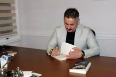 Akıl ile Futbolun karşılaştığı kitap görücüye çıktı Akıl ile Futbolun karşılaştığı kitap görücüye çıktı