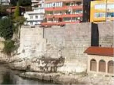 Amasra Kalesi'nde bakım çalışmaları büyük oranda tamamlandı Amasra Kalesi'nde bakım çalışmaları büyük oranda tamamlandı