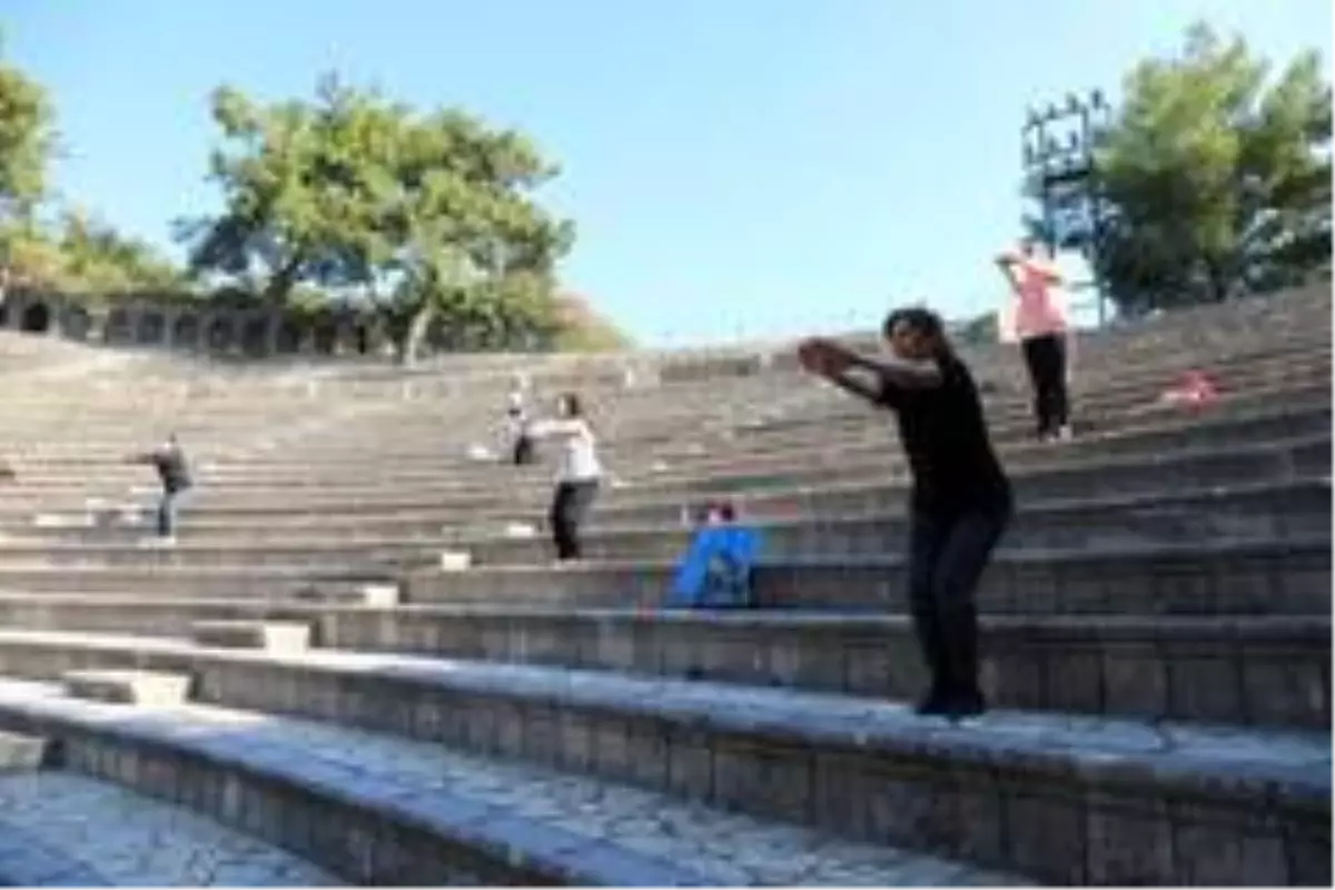 Amfi tiyatro bu defa spor için kapılarını açtı