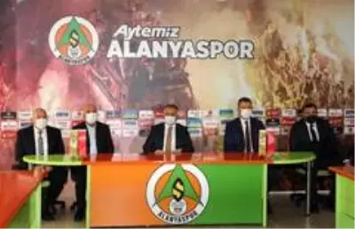 Antalya Valisi Yazıcı, Başkan Çavuşoğlu'nu kutladı Antalya Valisi Yazıcı, Başkan Çavuşoğlu'nu kutladı