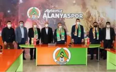 Antalya Valisi Yazıcı, Başkan Çavuşoğlu'nu kutladı Antalya Valisi Yazıcı, Başkan Çavuşoğlu'nu kutladı