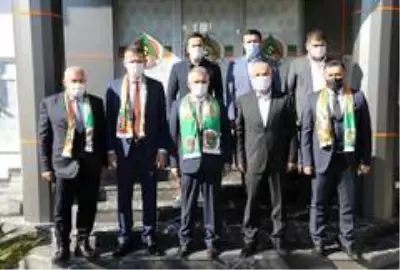 Antalya Valisi Yazıcı, Başkan Çavuşoğlu'nu kutladı Antalya Valisi Yazıcı, Başkan Çavuşoğlu'nu kutladı