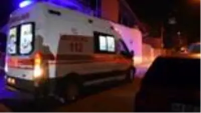 Arkadaşıyla şakalaşırken tabancayla vurulan bir kişi ağır yaralandı Arkadaşıyla şakalaşırken tabancayla vurulan bir kişi ağır yaralandı