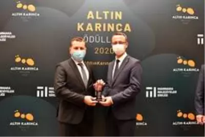 Balıkesir Büyükşehir Belediyesi 'Altın Karınca'dan 2 ödülle döndü Balıkesir Büyükşehir Belediyesi 'Altın Karınca'dan 2 ödülle döndü