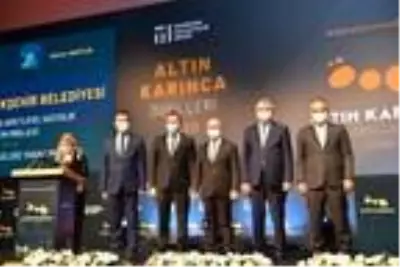 Balıkesir Büyükşehir Belediyesi 'Altın Karınca'dan 2 ödülle döndü Balıkesir Büyükşehir Belediyesi 'Altın Karınca'dan 2 ödülle döndü