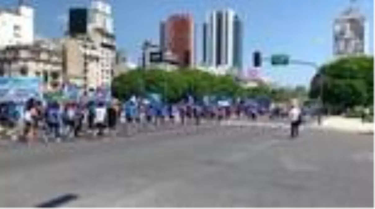 BUENOS AIRES - Arjantin'de hükümete destek gösterisi