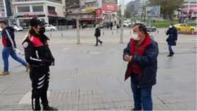 Bursa'da polisler sigara ve maske denetimini arttırdı Bursa'da polisler sigara ve maske denetimini arttırdı