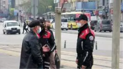 Bursa'da polisler sigara ve maske denetimini arttırdı Bursa'da polisler sigara ve maske denetimini arttırdı
