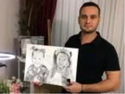 Depremin simgesi Elif ve Ayda, aynı karakalem çalışmasında Depremin simgesi Elif ve Ayda, aynı karakalem çalışmasında
