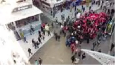 Son dakika haberi... Diyarbakır annelerine destek yürüyüşü Son dakika haberi... Diyarbakır annelerine destek yürüyüşü
