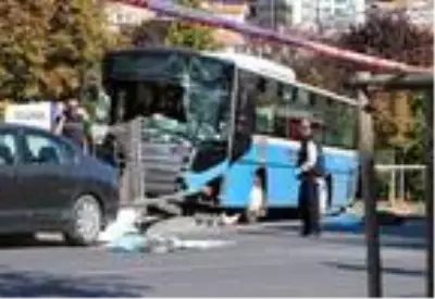 Durağa girip, 4 kişinin ölümüne neden olan otobüs sürücüsüne 12 yıl hapis Durağa girip, 4 kişinin ölümüne neden olan otobüs sürücüsüne 12 yıl hapis