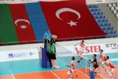 Efeler Ligi: Bingöl Solhan Spor: 2 Ziraat Bankkart: 3 Efeler Ligi: Bingöl Solhan Spor: 2 Ziraat Bankkart: 3