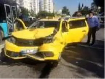 Ehliyetine el konulan sürücü zincirleme kazaya neden oldu: 6 yaralı Ehliyetine el konulan sürücü zincirleme kazaya neden oldu: 6 yaralı