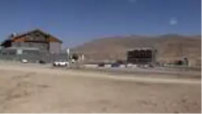 Erciyes'te kayak sezonu öncesi kurtarma tatbikatı yapıldı Erciyes'te kayak sezonu öncesi kurtarma tatbikatı yapıldı