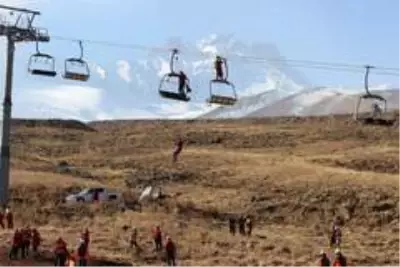 - Erciyes'te teleferik tatbikatı- Teleferikte mahsur kalanlar film sahnelerini aratmayan görüntülerle kurtarıldı- Erciyes A.Ş. Genel Müdür Yardımcısı... - Erciyes'te teleferik tatbikatı- Teleferikte mahsur kalanlar film sahnelerini aratmayan görüntülerle kurtarıldı- Erciyes A.Ş. Genel Müdür Yardımcısı...