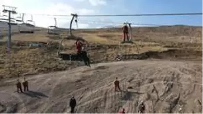 - Erciyes'te teleferik tatbikatı- Teleferikte mahsur kalanlar film sahnelerini aratmayan görüntülerle kurtarıldı- Erciyes A.Ş. Genel Müdür Yardımcısı... - Erciyes'te teleferik tatbikatı- Teleferikte mahsur kalanlar film sahnelerini aratmayan görüntülerle kurtarıldı- Erciyes A.Ş. Genel Müdür Yardımcısı...