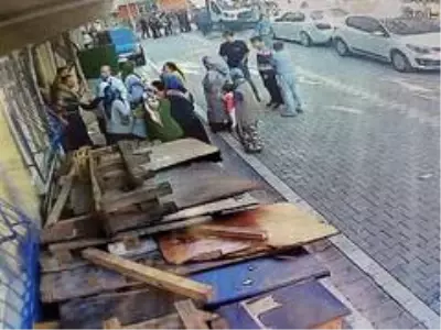 Esenyurt'ta baz istasyonu yüzünden tekme tokat kavga Esenyurt'ta baz istasyonu yüzünden tekme tokat kavga