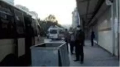 Esenyurt'ta yine aynı manzara; ayakta yolcu taşıyan minibüsçülere ceza Esenyurt'ta yine aynı manzara; ayakta yolcu taşıyan minibüsçülere ceza