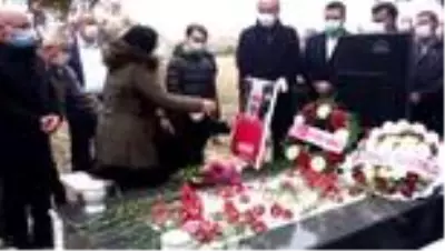 Eski CHP Milletvekili Muharrem İnce, Erdin Bircan'ı anma törenine katıldı Eski CHP Milletvekili Muharrem İnce, Erdin Bircan'ı anma törenine katıldı
