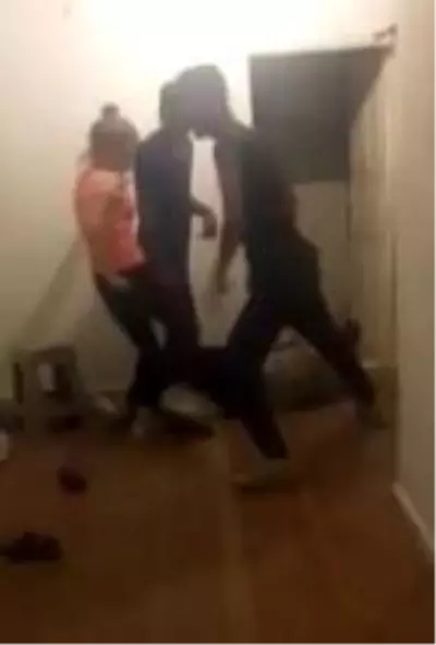 Eve çağrılan seyyar satıcının dövülmesine 1 tutuklama Eve çağrılan seyyar satıcının dövülmesine 1 tutuklama
