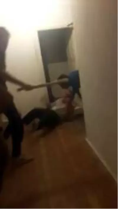 Eve çağrılan seyyar satıcının dövülmesine 1 tutuklama Eve çağrılan seyyar satıcının dövülmesine 1 tutuklama