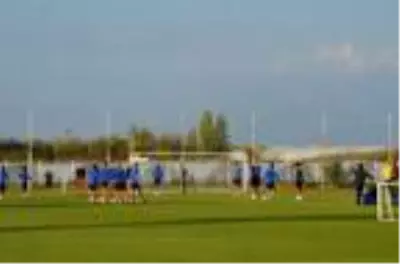 Fuat Çapa: Göztepe maçında 3 puanla tanışmak istiyoruz Fuat Çapa: Göztepe maçında 3 puanla tanışmak istiyoruz