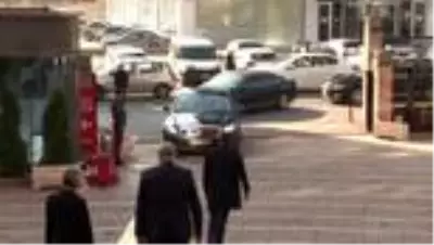 Davutoğlu: 'Tüm partilerden randevu talebimiz oldu' Davutoğlu: 'Tüm partilerden randevu talebimiz oldu'
