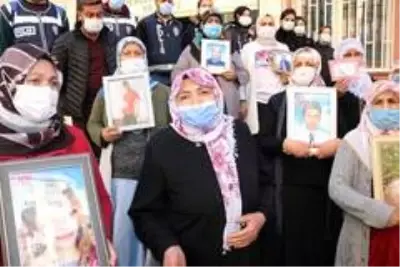 HDP önündeki ailelerin çığlığı büyüyor, eyleme katımlar devam ediyor