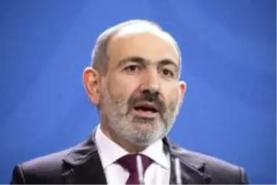 İstifası istenen Paşinyan, 6 aylık eylem planını açıkladı İstifası istenen Paşinyan, 6 aylık eylem planını açıkladı