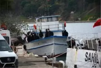 Kaçak göçmen taşıyan gemi kaptanı tutuklandı Kaçak göçmen taşıyan gemi kaptanı tutuklandı
