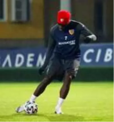 Kayserispor'da Galatasaray maçı hazırlıkları sürüyor Kayserispor'da Galatasaray maçı hazırlıkları sürüyor