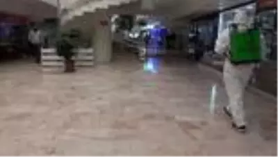 Kovid-19 önlemleri kapsamında iş hanları dezenfekte edildi Kovid-19 önlemleri kapsamında iş hanları dezenfekte edildi