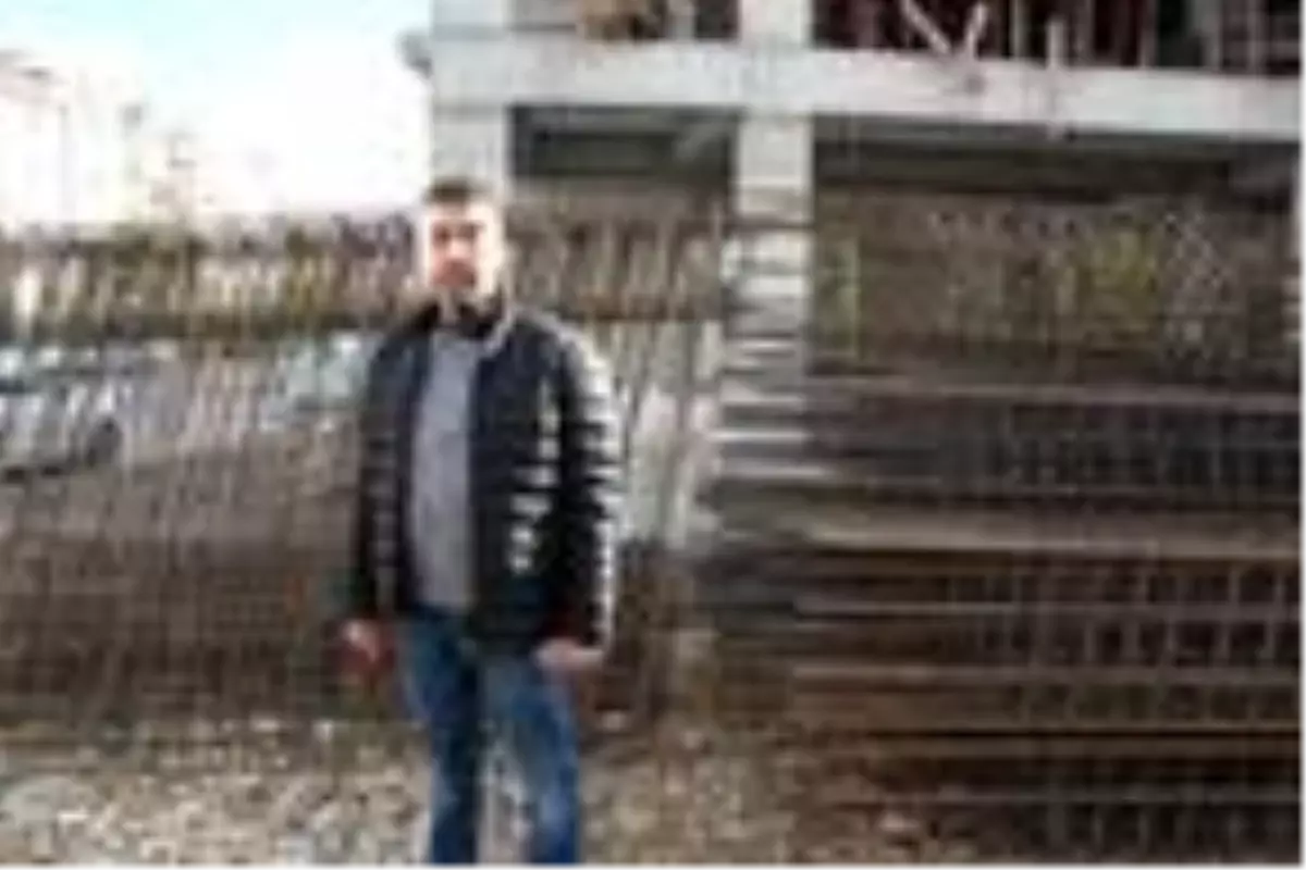 Müteahhit, pusuya yatıp hırsızı suçüstü yakaladı