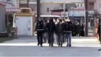 Niğde merkezli 7 ildeki FETÖ operasyonu Niğde merkezli 7 ildeki FETÖ operasyonu