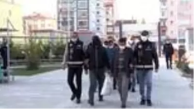 Niğde merkezli 7 ildeki FETÖ operasyonu Niğde merkezli 7 ildeki FETÖ operasyonu