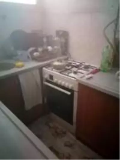 Ocakta unutulan yemek yandı, ev sahibi dumandan etkilendi Ocakta unutulan yemek yandı, ev sahibi dumandan etkilendi