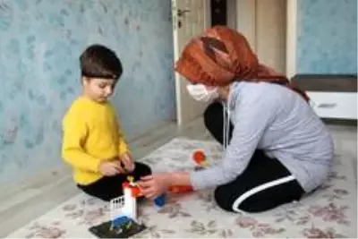 Oğlunun kulaklarına kavuşmasını isteyen baba: ' Mustafa Efe'nin yardım çağrısına kulak verin' Oğlunun kulaklarına kavuşmasını isteyen baba: ' Mustafa Efe'nin yardım çağrısına kulak verin'