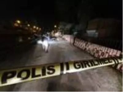 oğul tartıştıkları komşuları olan 2 kardeşi bıçakla yaraladı oğul tartıştıkları komşuları olan 2 kardeşi bıçakla yaraladı