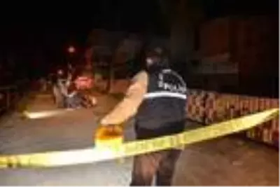 oğul tartıştıkları komşuları olan 2 kardeşi bıçakla yaraladı oğul tartıştıkları komşuları olan 2 kardeşi bıçakla yaraladı