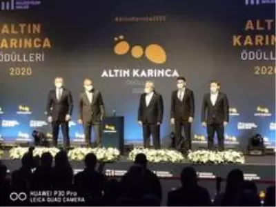 Osmaneli Belediyesi'ne 'Altın Karınca Yerel Kalkınma' ödülü verildi Osmaneli Belediyesi'ne 'Altın Karınca Yerel Kalkınma' ödülü verildi