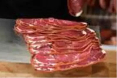 Pastırmaya lezzeti, adını aldığı pastırma yazı katıyor Pastırmaya lezzeti, adını aldığı pastırma yazı katıyor