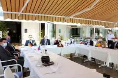 Rektör Özkan'dan güzel haber: 'Başkan Böcek'in taburcu olması 10 gün sürebilir' Rektör Özkan'dan güzel haber: 'Başkan Böcek'in taburcu olması 10 gün sürebilir'