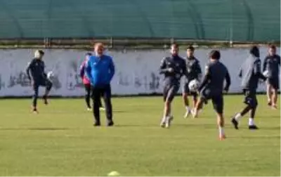 Robert Prosinecki: 'Gaziantep FK maçı bizim için çok önemli' Robert Prosinecki: 'Gaziantep FK maçı bizim için çok önemli'